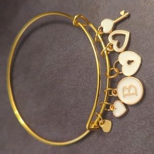 bite & pout "B" Bangle